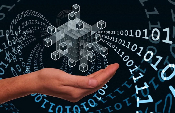 华微世纪产品七大维度，重构企业数字化基座